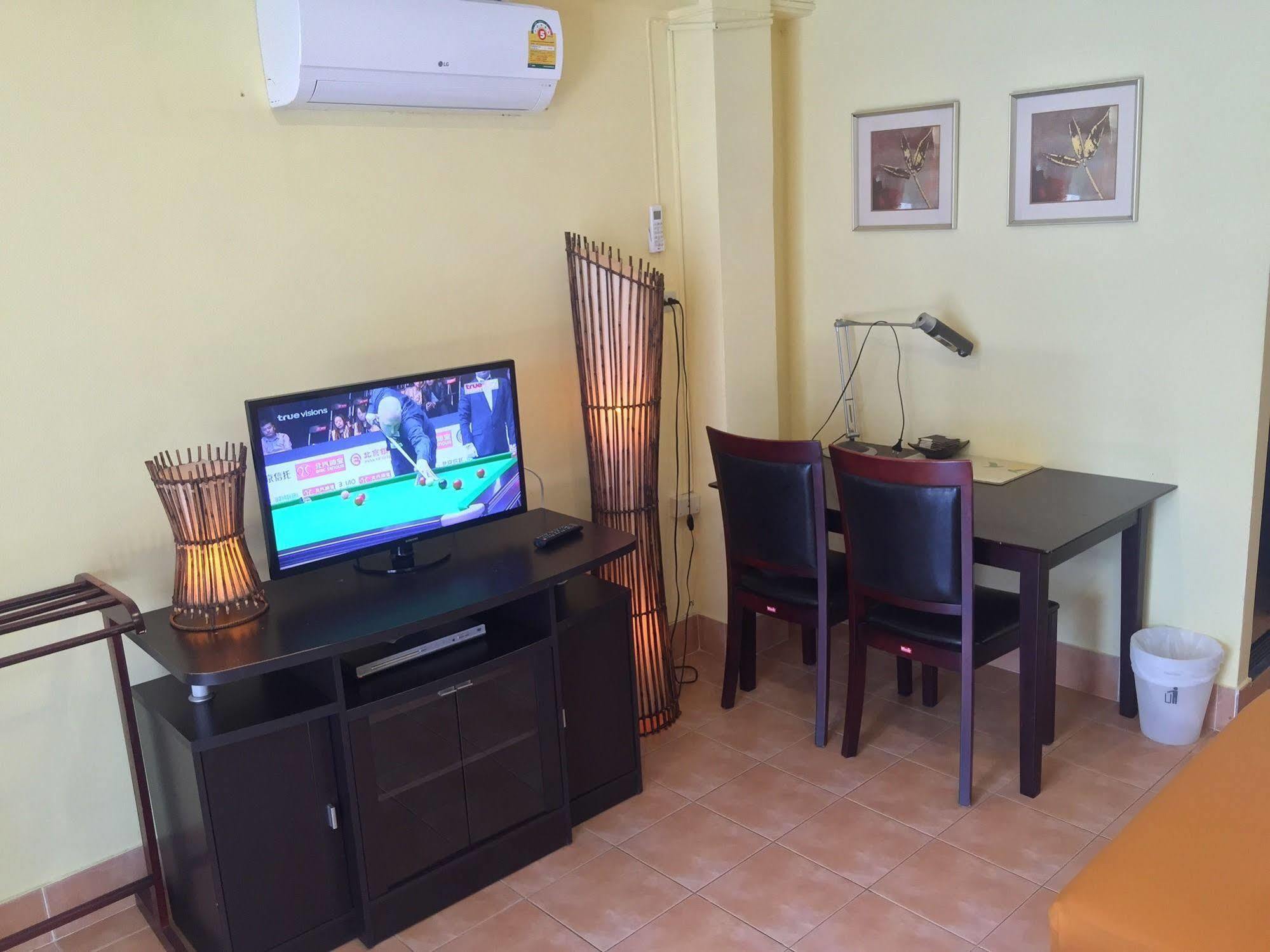 Nin Apartments Karon Beach Phuket Eksteriør billede