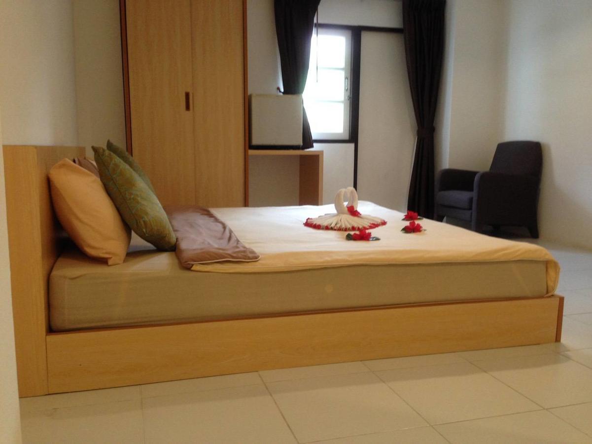 Nin Apartments Karon Beach Phuket Eksteriør billede